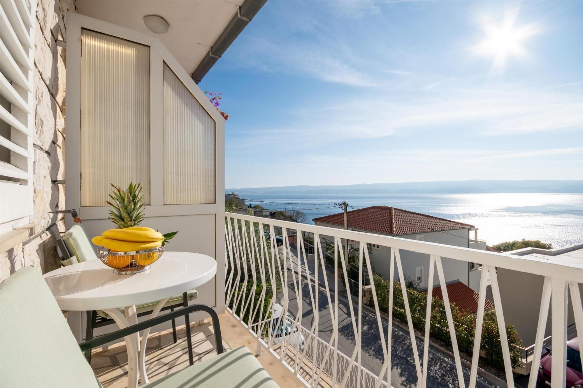 Apartments Ivan - With Parking Omiš Εξωτερικό φωτογραφία