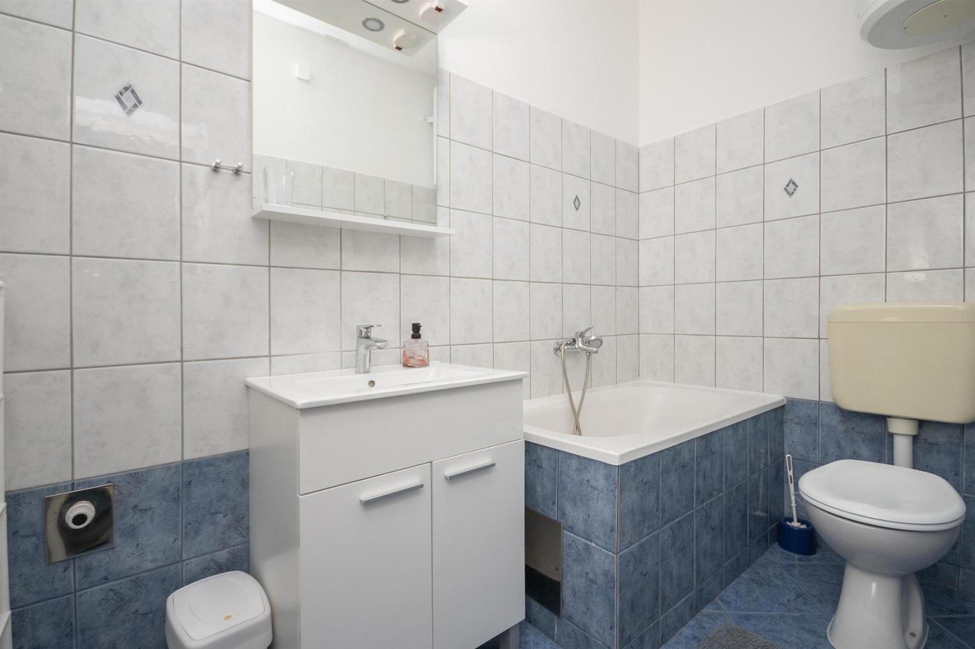 Apartments Ivan - With Parking Omiš Εξωτερικό φωτογραφία