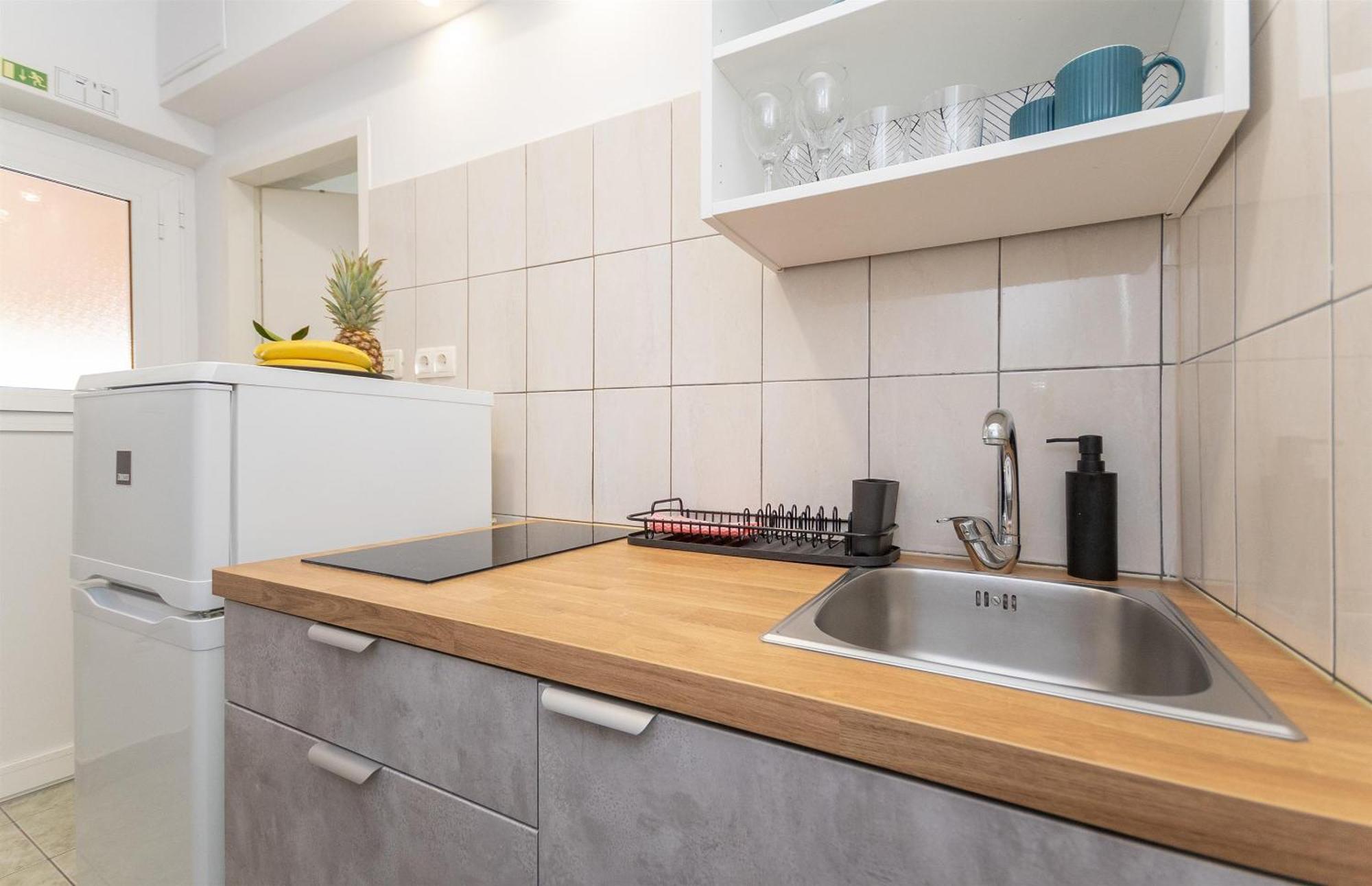 Apartments Ivan - With Parking Omiš Εξωτερικό φωτογραφία